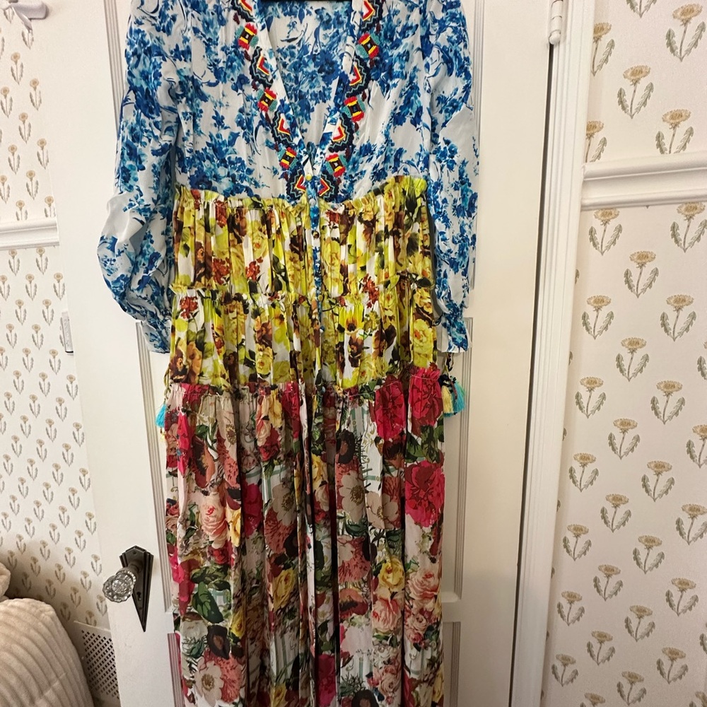 Floral Multicolor Maxi Dress in excellent condition